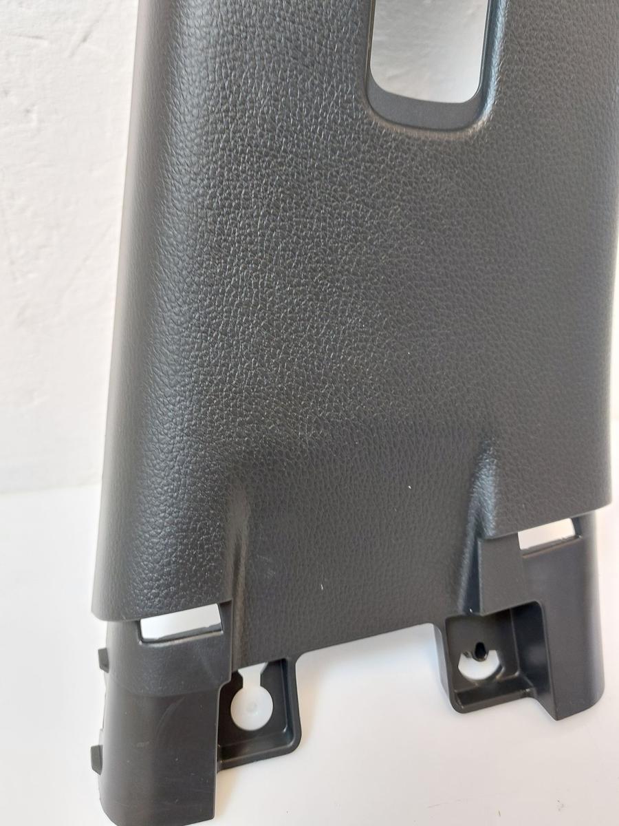 Mitsubishi Eclipse Cross GK0 ab21 Innenverkleidung B S&auml;ule rechts oben schwarz