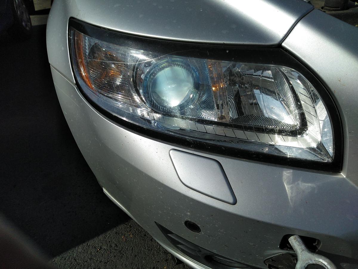 Volvo V50 Facelift original Scheinwerfer rechts Xenon mit Steuergerät Bj.2008