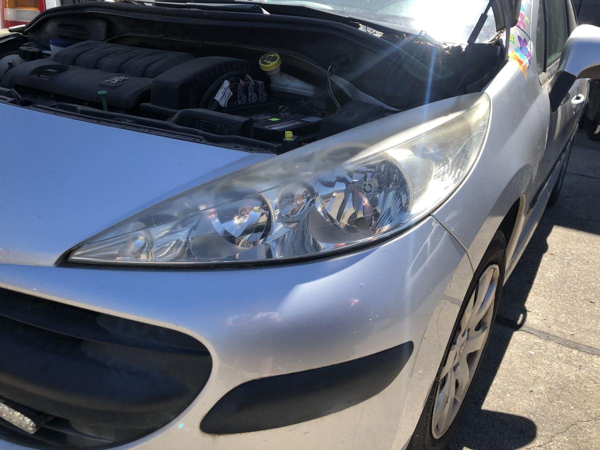 Peugeot 207 WA WC Scheinwerfer links Hauptscheinwerfer Halogen Valeo Tr&uuml;b OEM