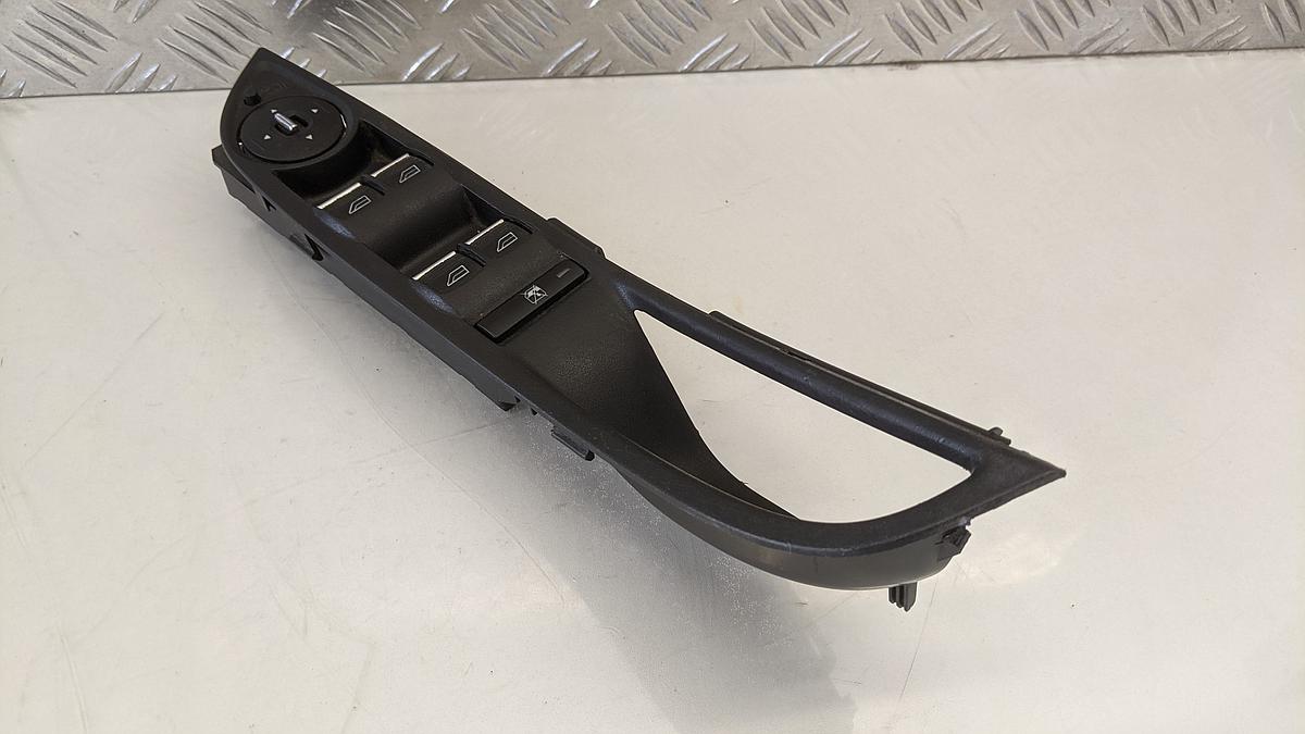 Ford Focus III DYB Turnier Schalter Fensterheber vorn links AM5T14A132CA