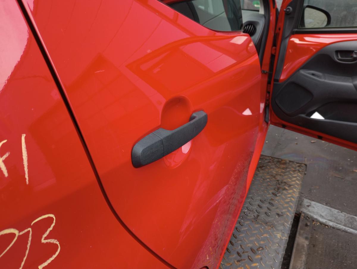 Toyota Aygo II original Tür hinten rechts Fond (Roh) 3P0 Vulkanrot Bj 2018