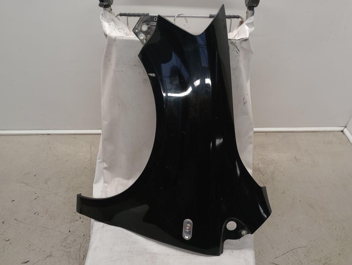 VW Fox original Kotflügel links Fender Fahrerseite L041 Brilliantschwarz Bj 2006