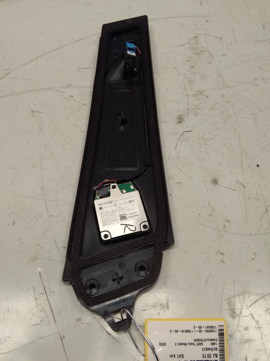 Tesla Model 3 original Blende B-Säule rechts 1109255-00-I mit Kamera BJ2019