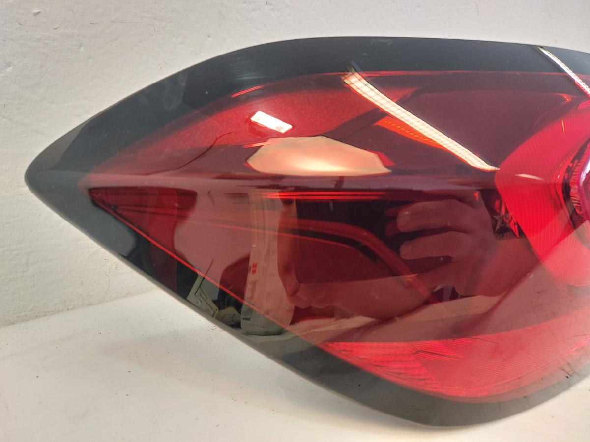 Ford Fiesta HF MK8 Rückleuchte Schlussleuchte Rücklicht hinten aussen links 5trg Ford Fiesta HF MK8 Rückleuchte Schlussleuchte Rücklicht hinten aussen links 5trg