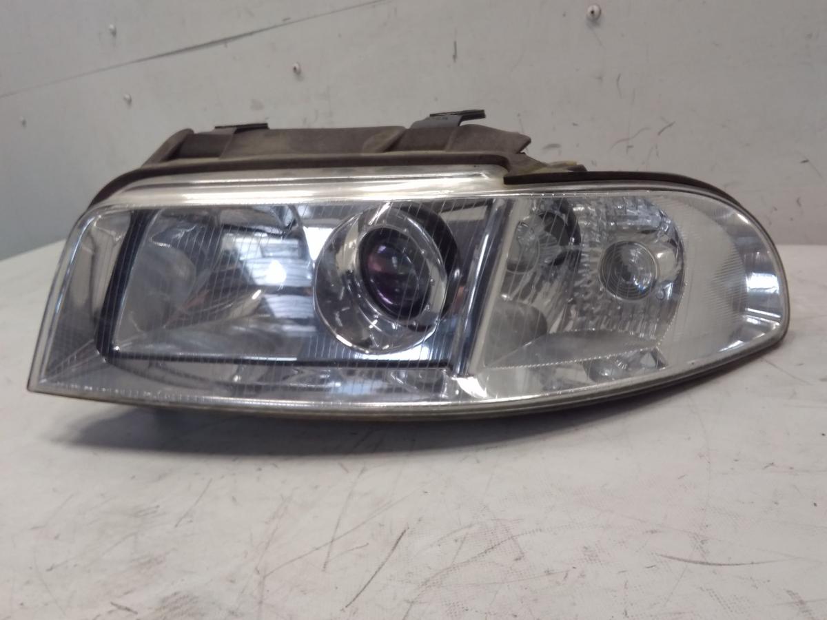 Audi A4 B5 original Scheinwerfer links Valeo mit LWR Facelift BJ2000