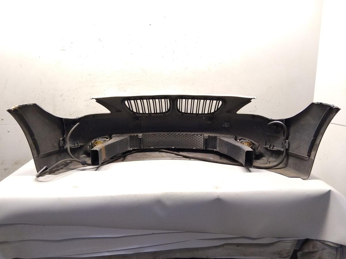 BMW 6er E63 E64 Sto&szlig;f&auml;nger Sto&szlig;stange vorn mit PDC SRA ! M&auml;ngel ! Bj.2006