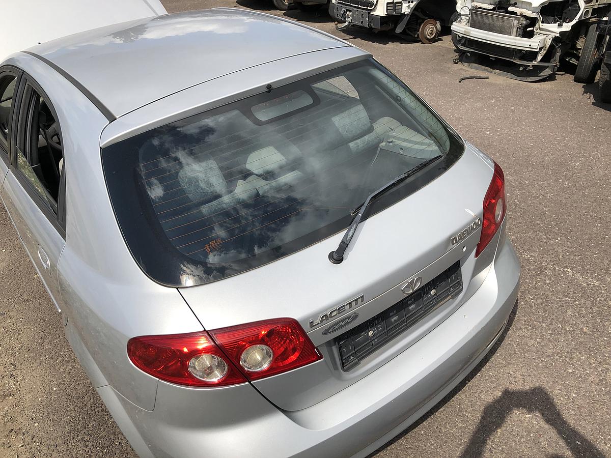 Daewoo Lacetti J200 Heckklappe mit Heckscheibe Delle 92U Poly Silver met