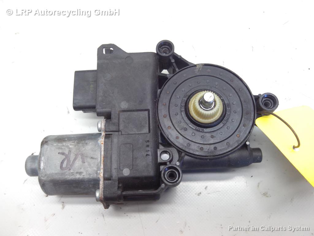 Peugeot 308 BJ2008 Motor Fensterheber Tür vorn rechts 9657247580 Bosch 0130822369