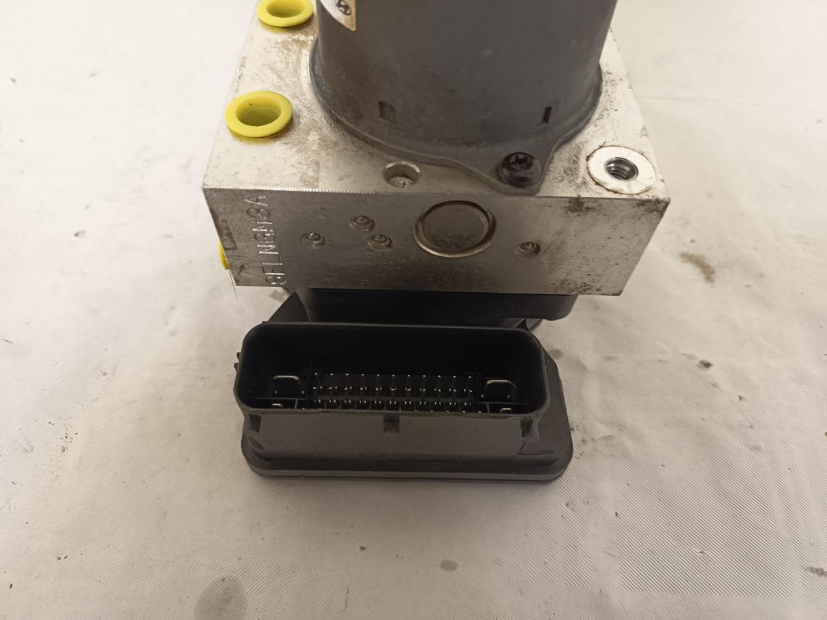 Hyundai I40 VF original ABS-Block ABS Hydroaggregat 2,0L 130KW Bj 2012