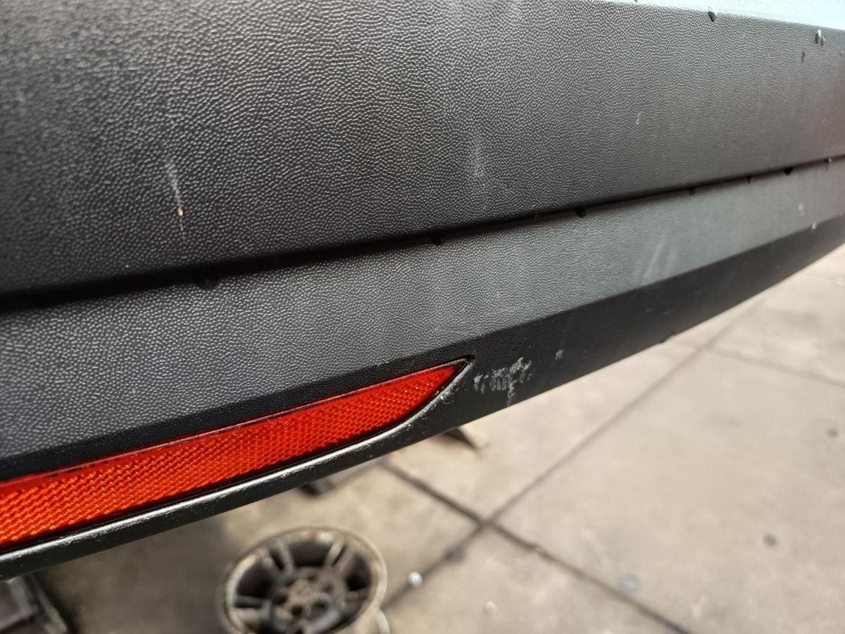 VW Caddy IV SA original Sto&szlig;stange F&auml;nger hinten Heck Satinschwarz Bj 2016