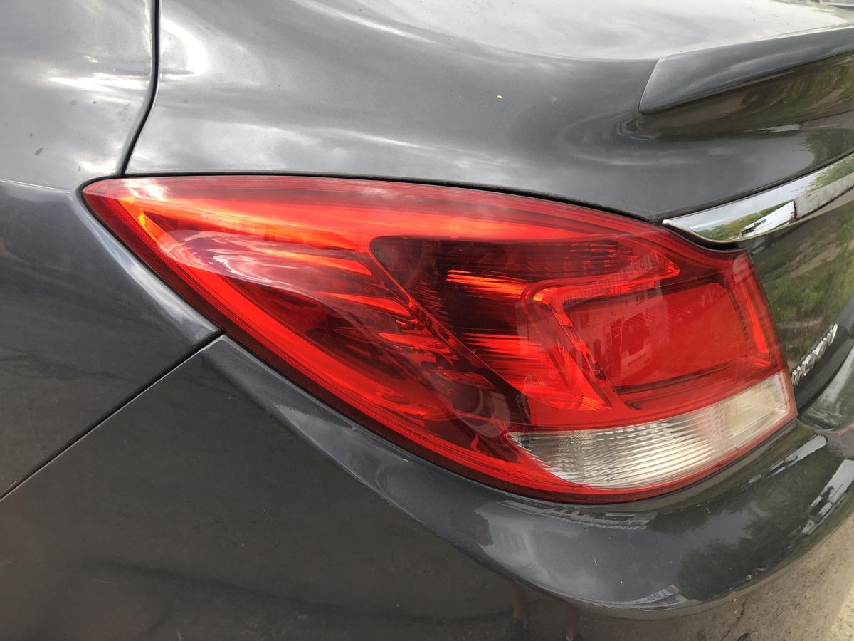 Opel Insignia A 0G-A Rückleuchte links Rücklicht Heckleuchte Fliessheck 5 türer