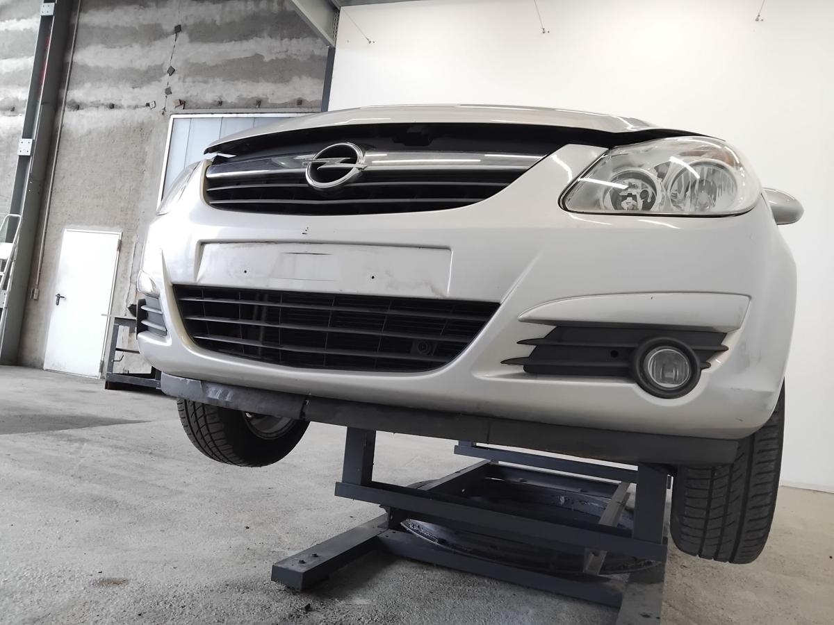 Opel Corsa D original Stoßstange Stoßfänger vorn 2AU Starsilber III Z157 BJ2006