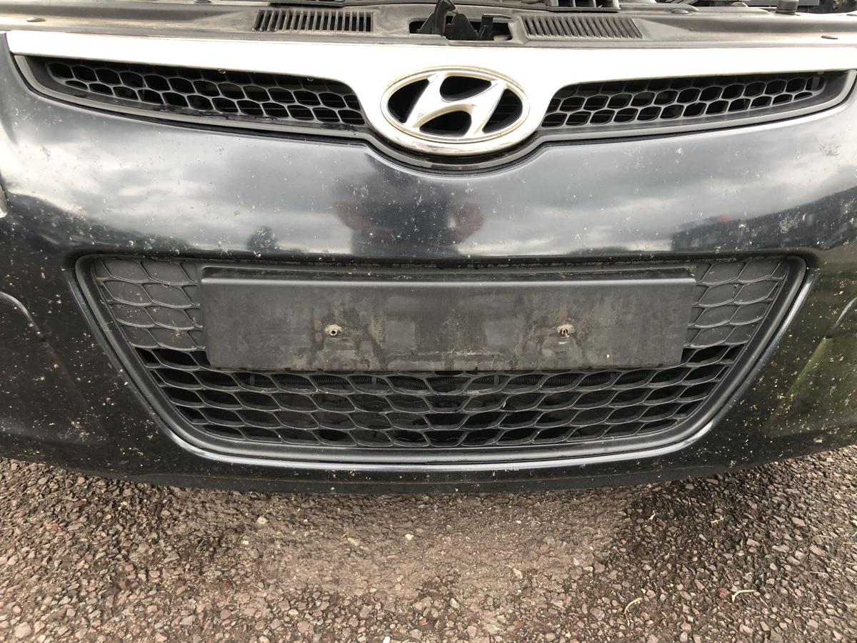 Hyundai i30 FD Stoßfänger vorn Frontstossstange Frontschürze 9F Stone Black Perl