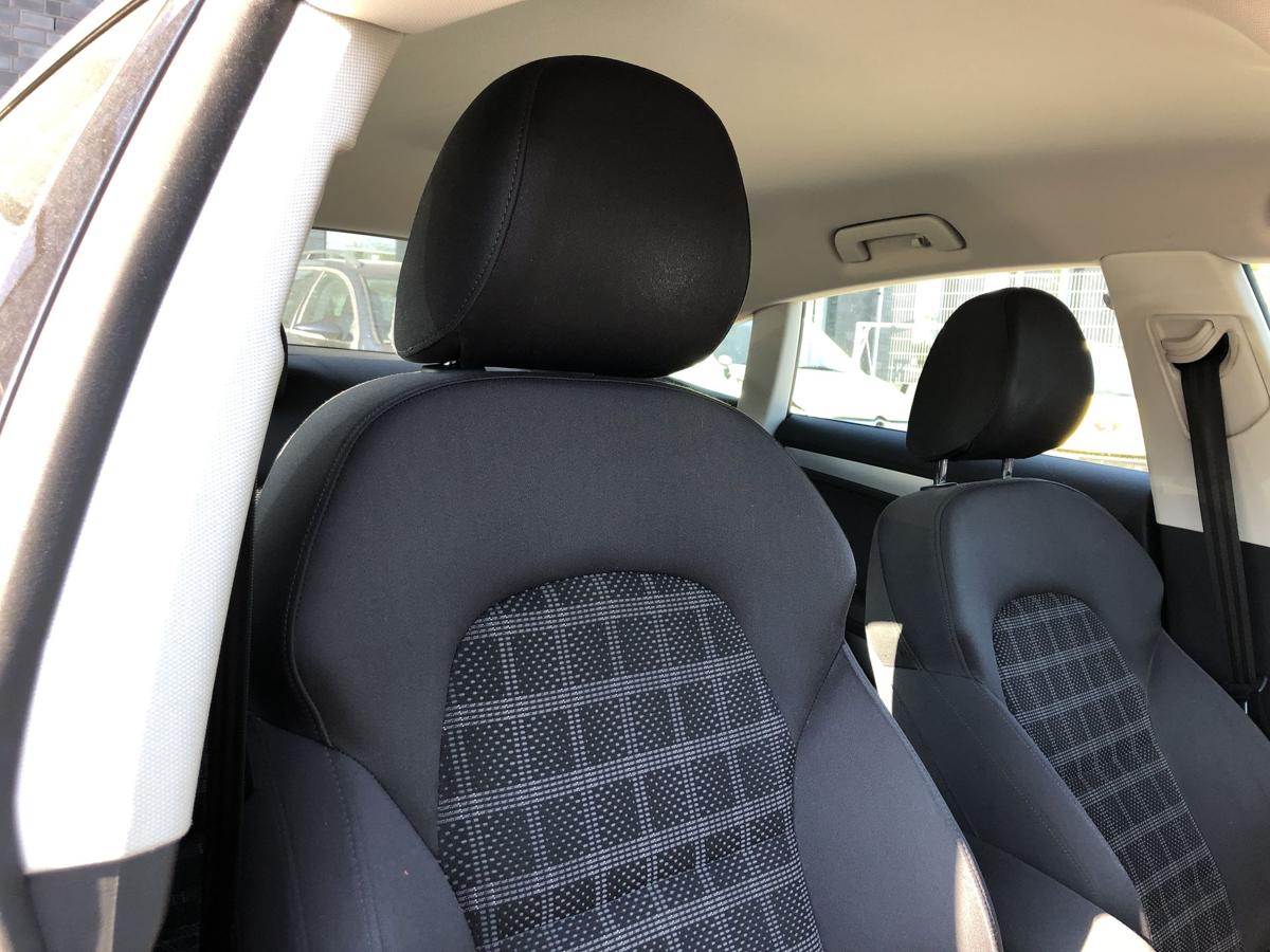 Audi A5 8T Sportback Beifahrersitz Sport Sitz vorn rechts Stoff mit Heizung