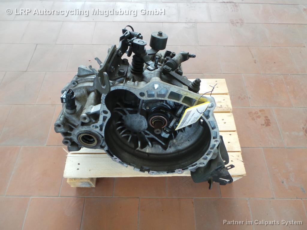 Getriebe Schaltgetriebe 5Gang J51873 KIA Cerato FE 5trg Bj06