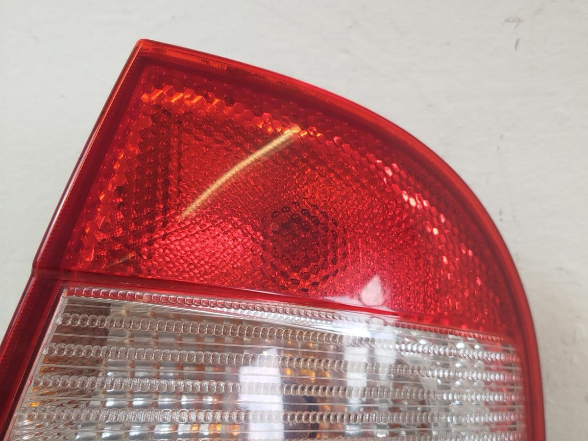 Skoda Fabia 6Y R&uuml;ckleuchte rechts R&uuml;cklicht Heckleuchte 5 t&uuml;rer Facelift ab04