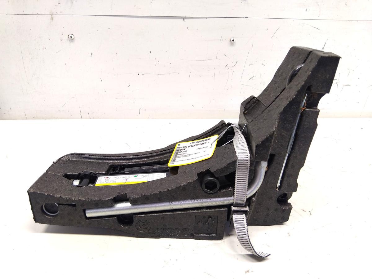 VW Golf 7 original Wagenheber Abschlepp&ouml;se Schaumstoffbox 5Q0011031E BJ2019