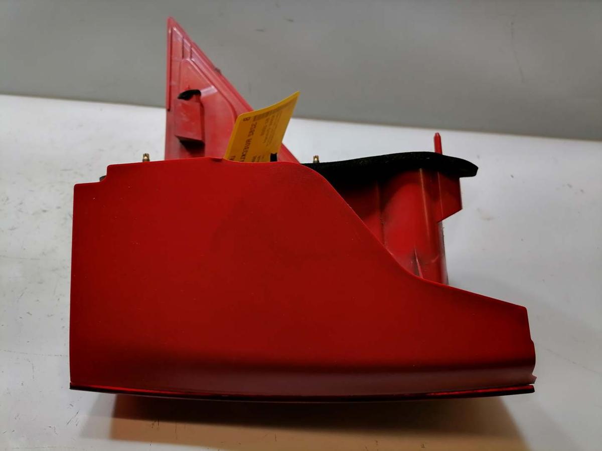 Peugeot 1007 original R&uuml;cklicht R&uuml;ckleuchte Schlussleuchte links Bj.2005