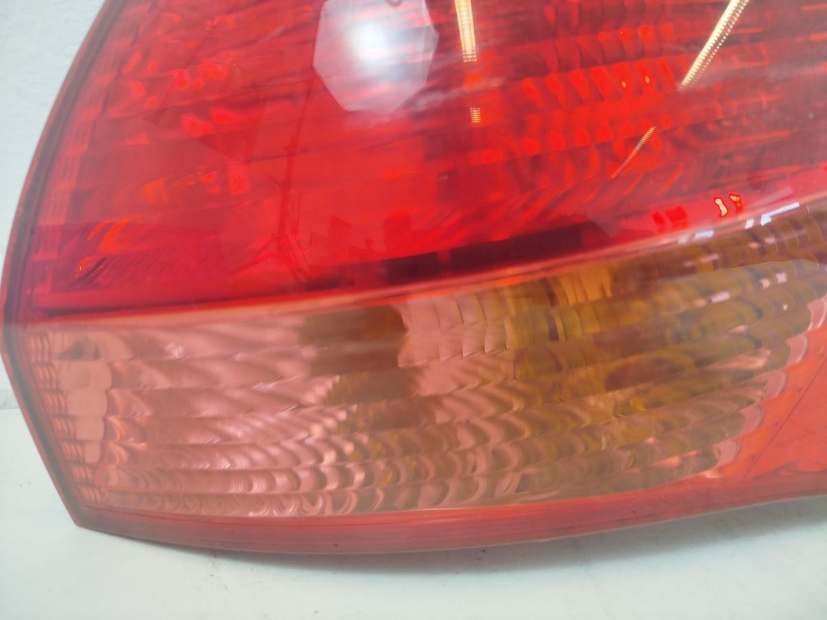 Kia Venga YN R&uuml;ckleuchte rechts au&szlig;en Heckleuchte Ecke kein LED bis 2016