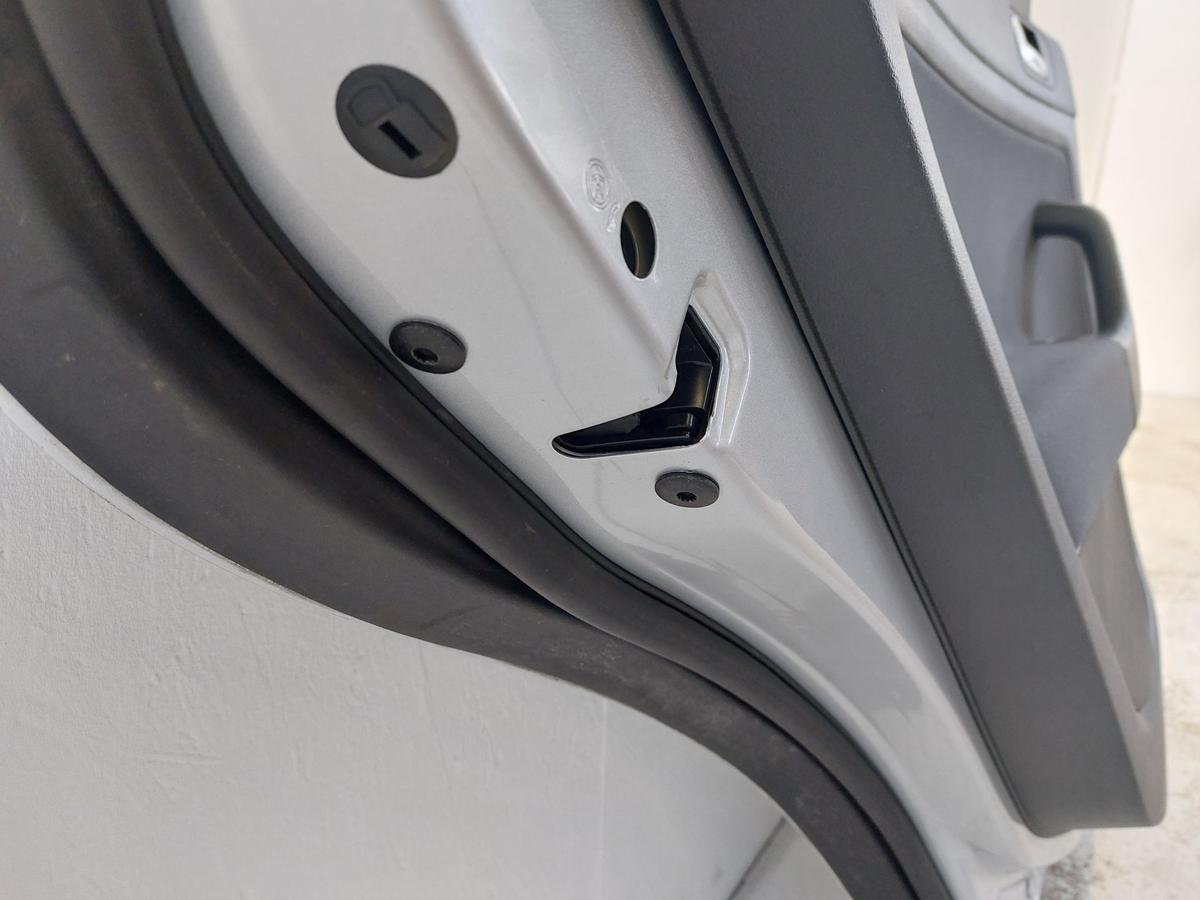 VW Golf Plus 5M T&uuml;r hinten links Fondt&uuml;r LA7W Reflexsilber Metallic Rost