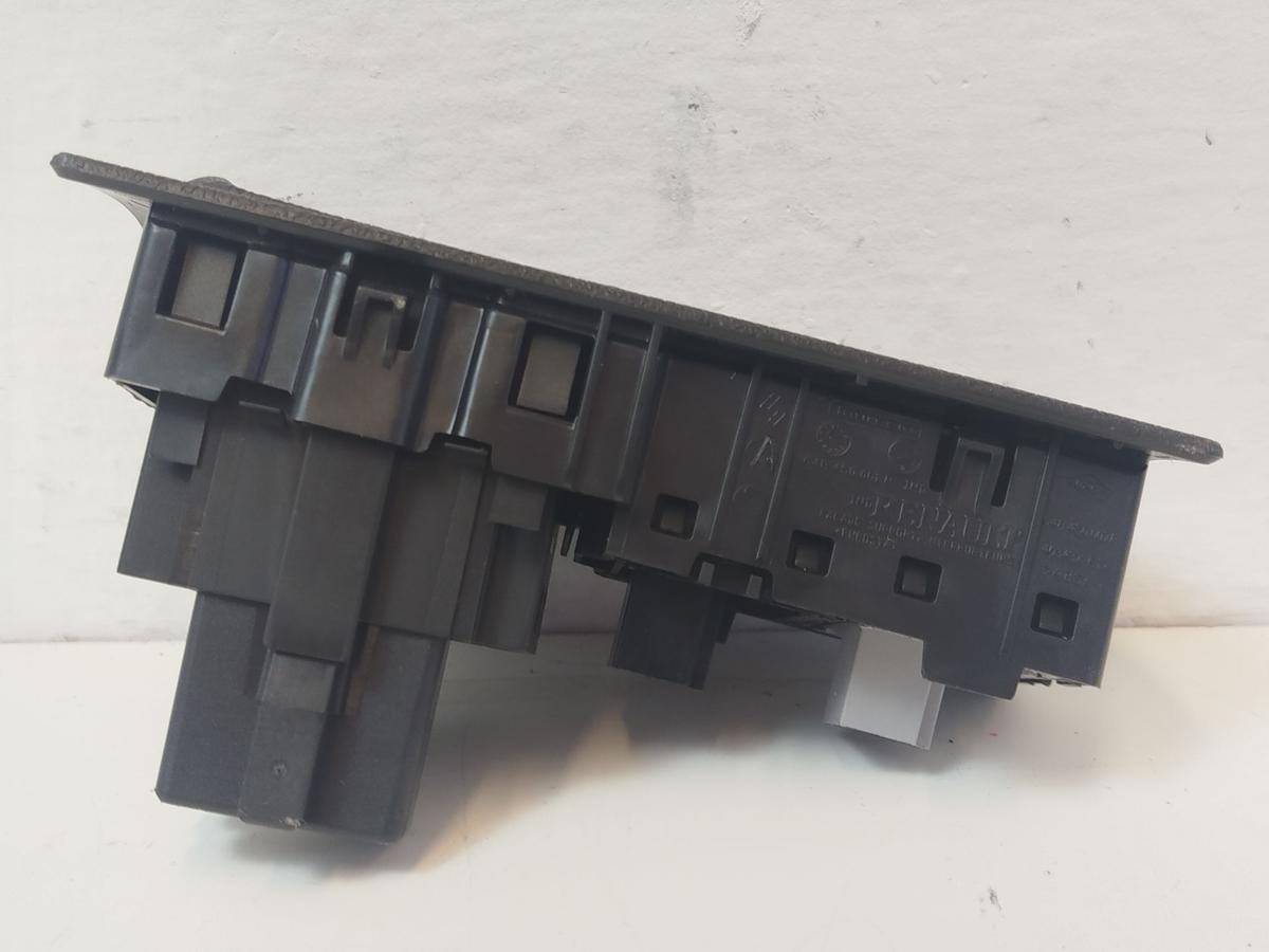 Renault Megane III 3 Tasterleiste Armaturenbrett links Schalterblock Regler LWR