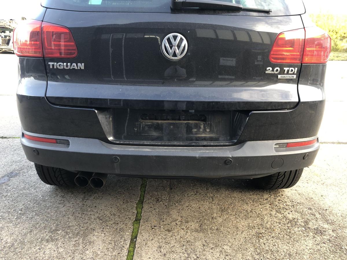 VW Tiguan 5N ab 2011 Stoßfänger hinten Heckstoßstange Heckschürze PDC AHK LC9X