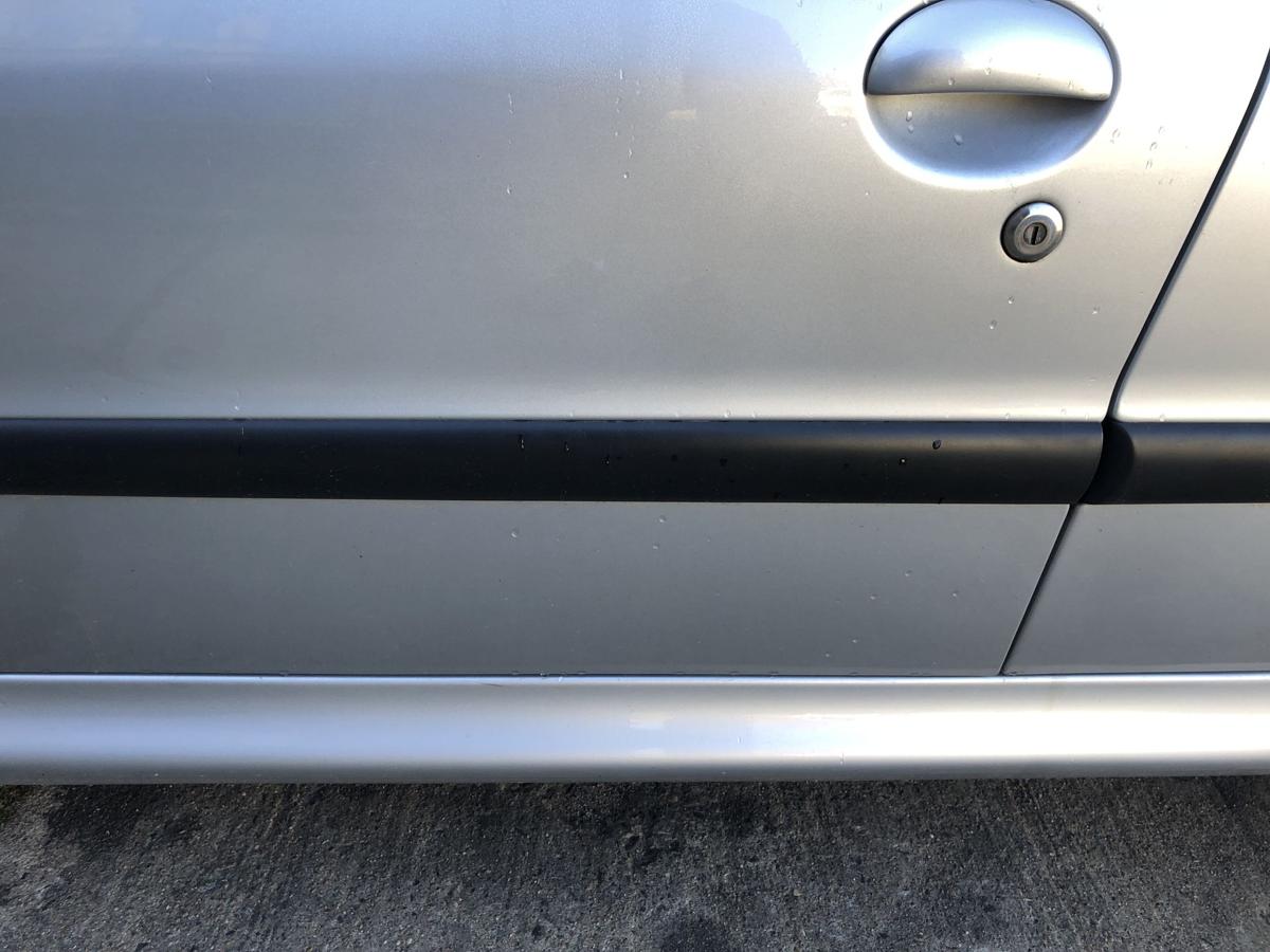 Peugeot 206+ T&uuml;r vorn links Fahrert&uuml;r Rohbau 5 t&uuml;rer EZR Aluminiumgrau Metallic