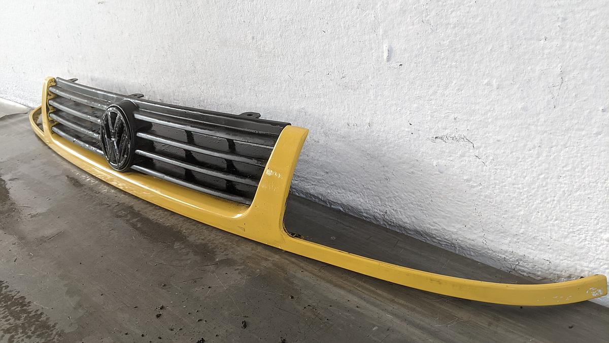 VW Caddy 9KV Kühllergrill Frontgrill Grill 6K5854643A