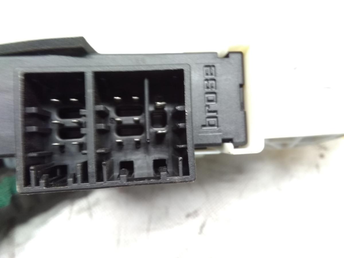 Seat Ibiza 6L original Fensterhebermotor vorn rechts 6L2959801 BJ2009