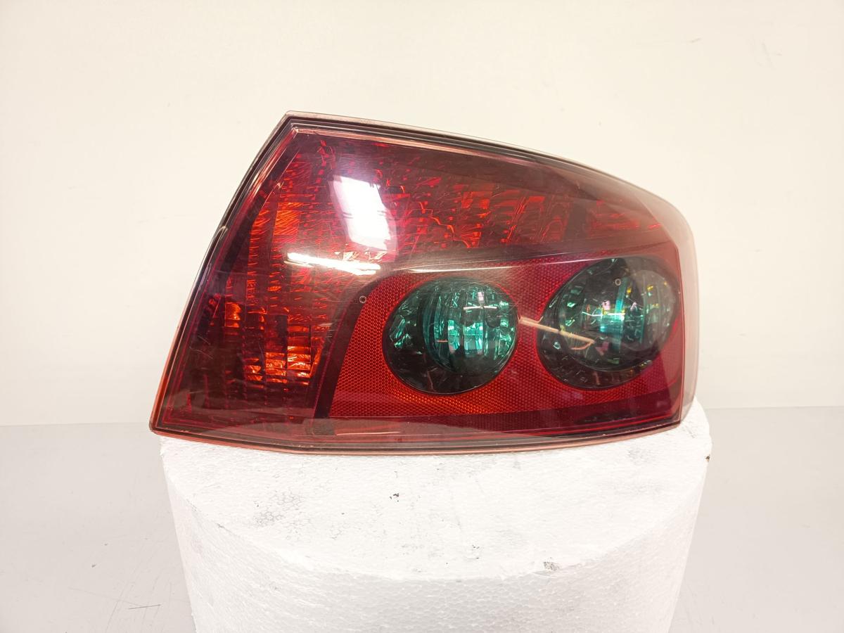 Peugeot 407 6D orig Rückleuchte Schlusslicht rechts Limo Bj 2006