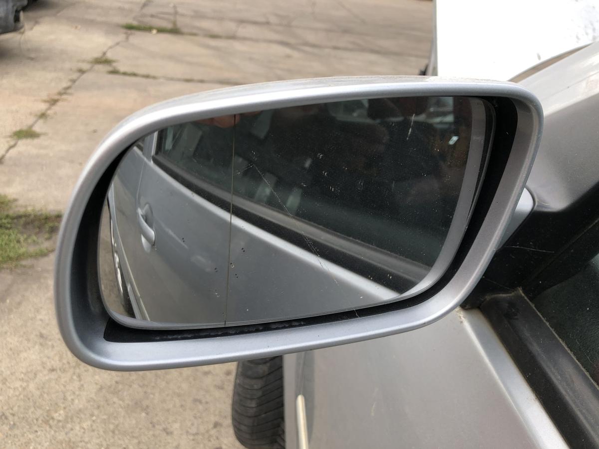 VW Bora 1J Golf 4 Au&szlig;enspiegel links Spiegel elektrisch LA7W Reflexsilber