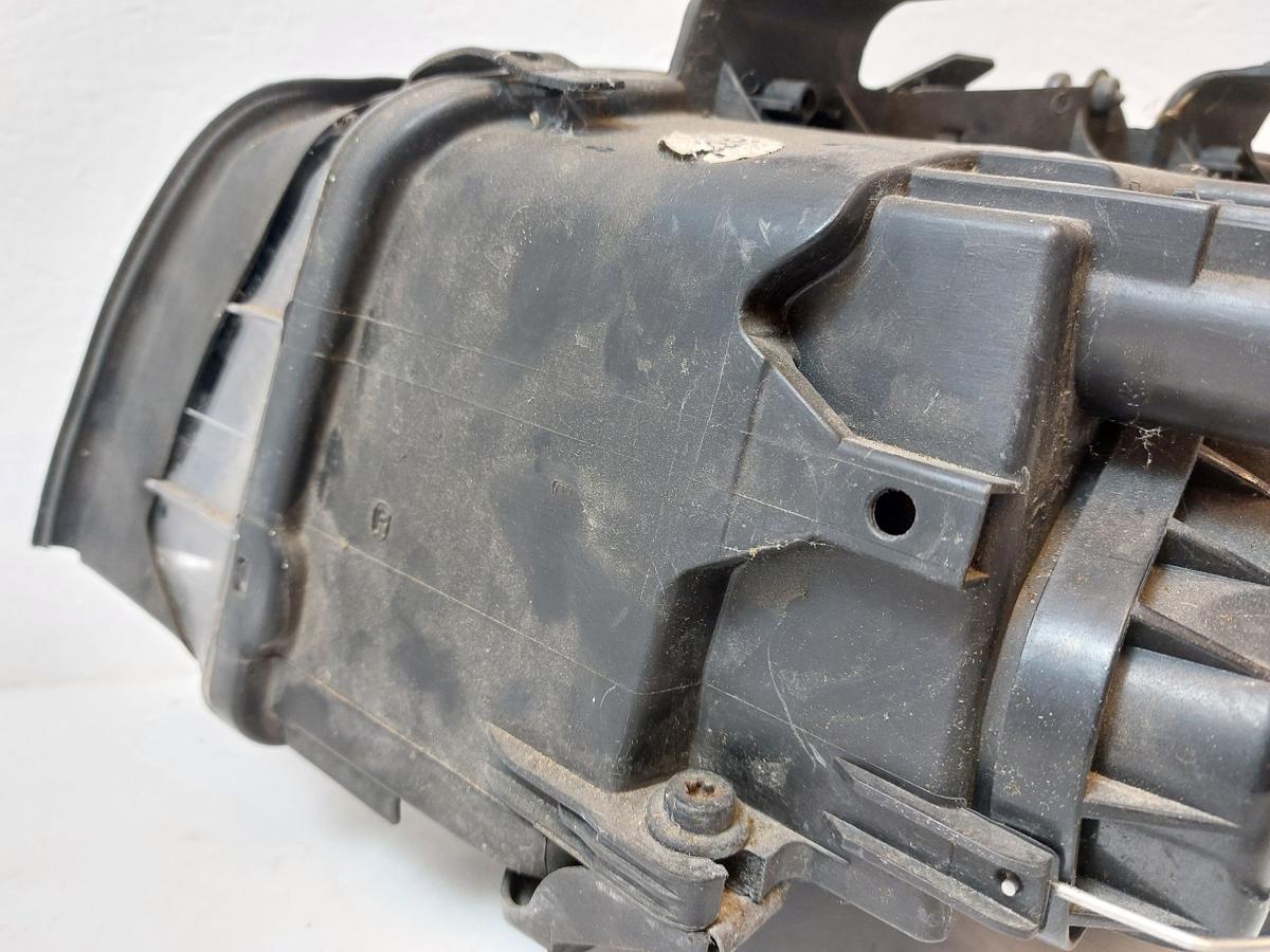 Audi A4 8E B6 Scheinwerfer vorn rechts Hauptscheinwerfer Lampe Haloge Valeo OEM