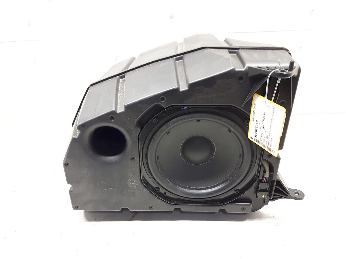 Tesla Model Y original Subwoofer Bassbox 165626700B BJ2022