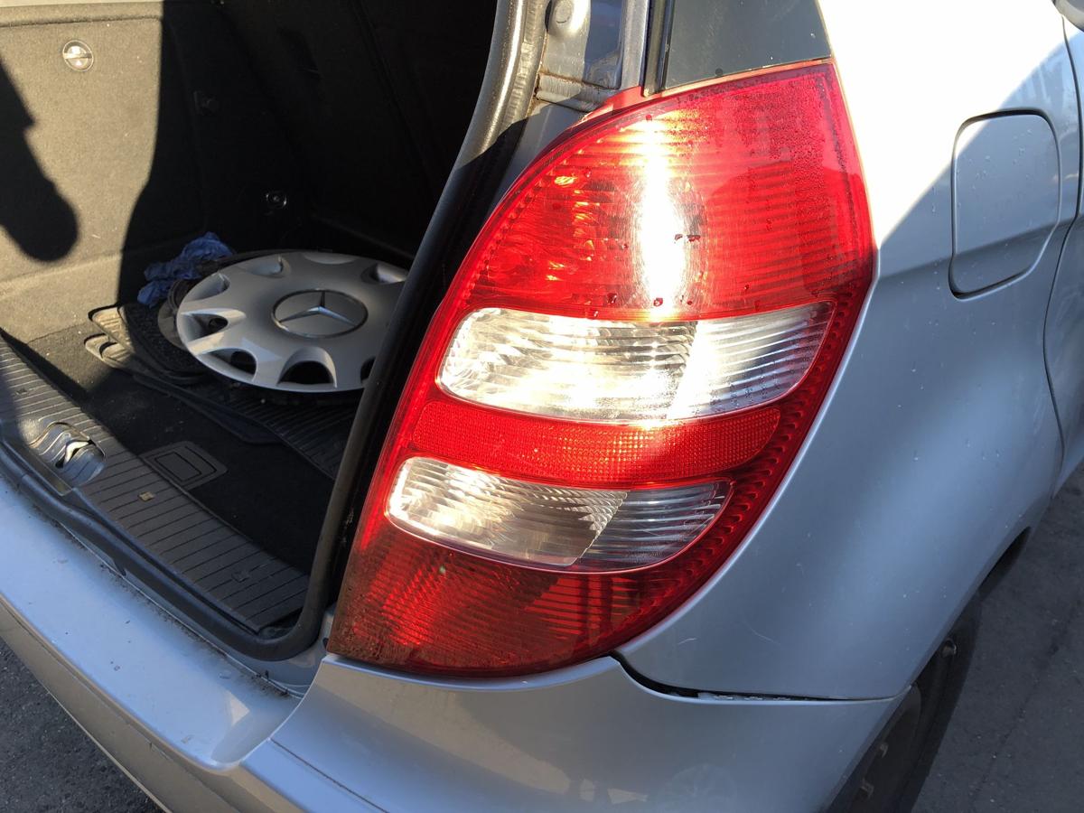 Mercedes A-Klasse W169 R&uuml;ckleuchte rechts R&uuml;cklicht Heckleuchte 3/5 trg. bis 08