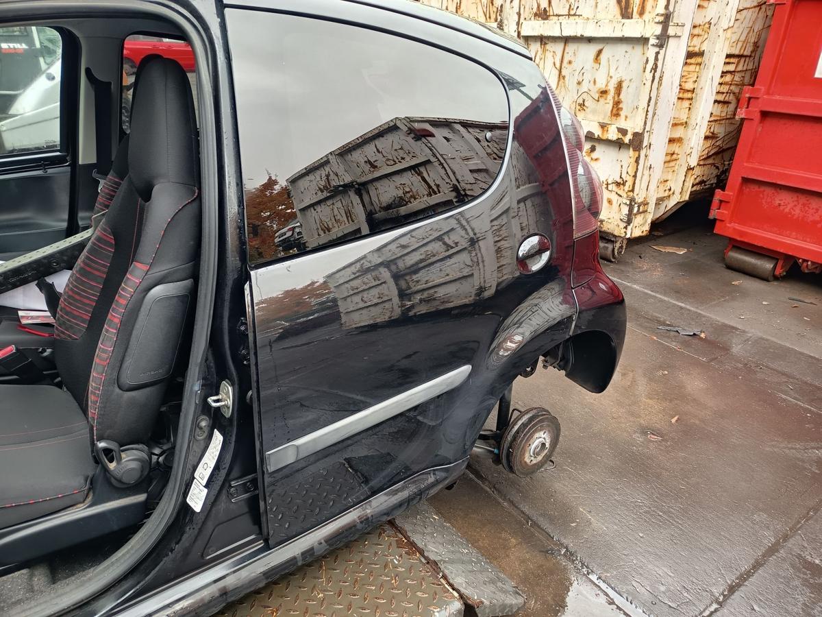 Citroen C1 original Tür hinten links Fond EXZ Schwarz Bj 2013