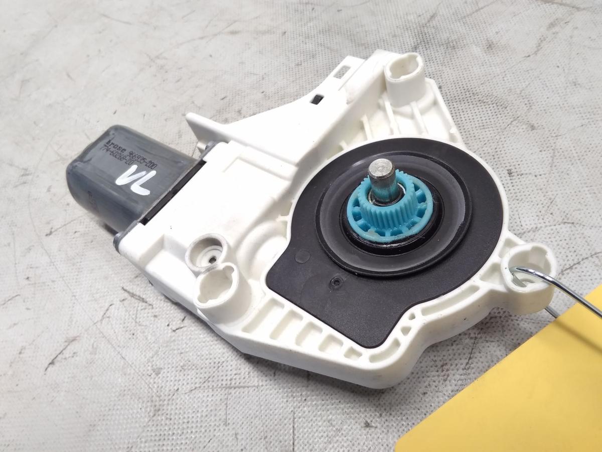 Audi A4 8K B8 original Fensterhebermotor vorn links Bj.2010