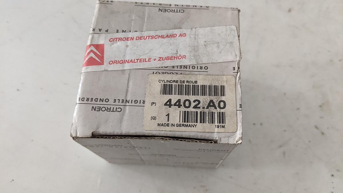 Citroen Xsara N6 OE Radbremszylinder hinten links 4402A0 Neu