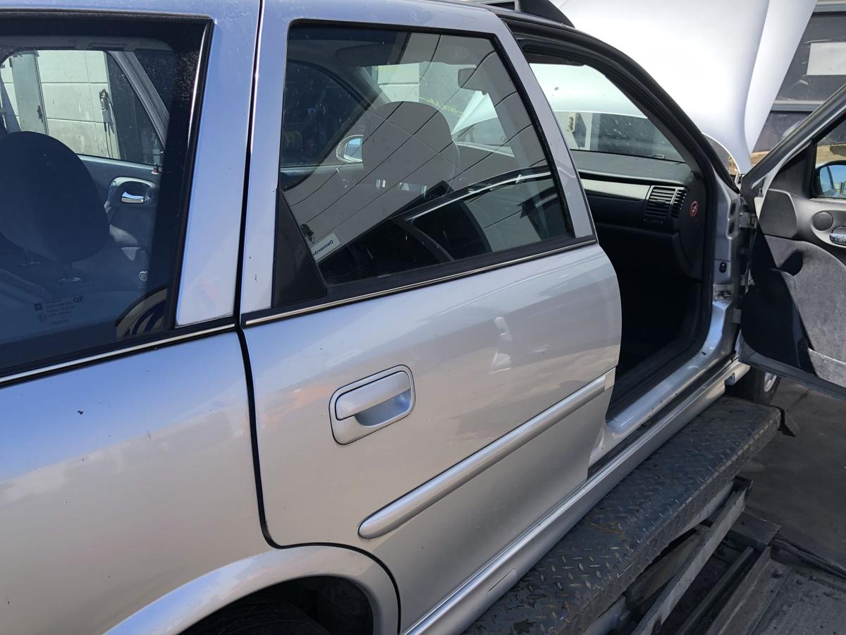 Opel Vectra B Caravan original Tür hinten rechts Fond L147 Starsilber Bj 2001