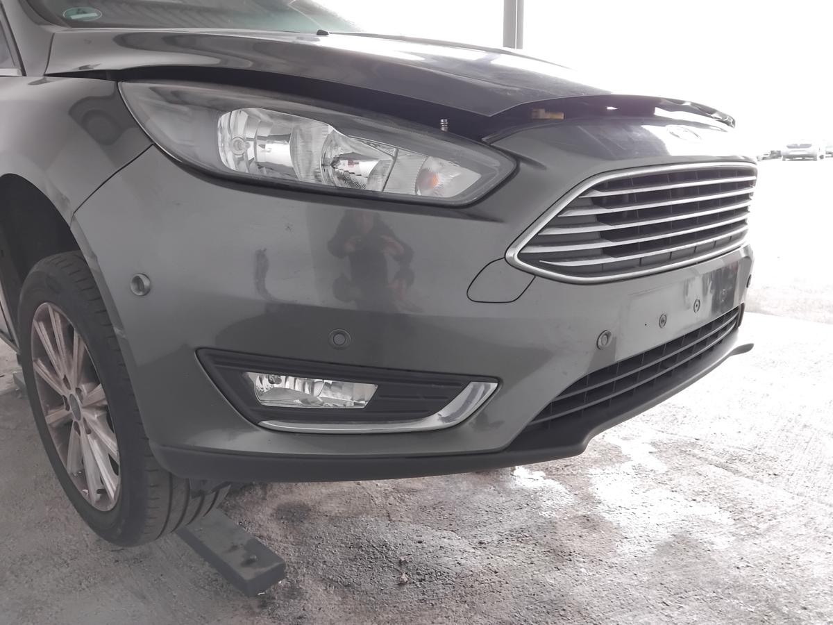 Ford Focus 3 Facelift orig Stossf&auml;nger Sto&szlig;stange vorn 6xPDC magneticgrau BJ2015