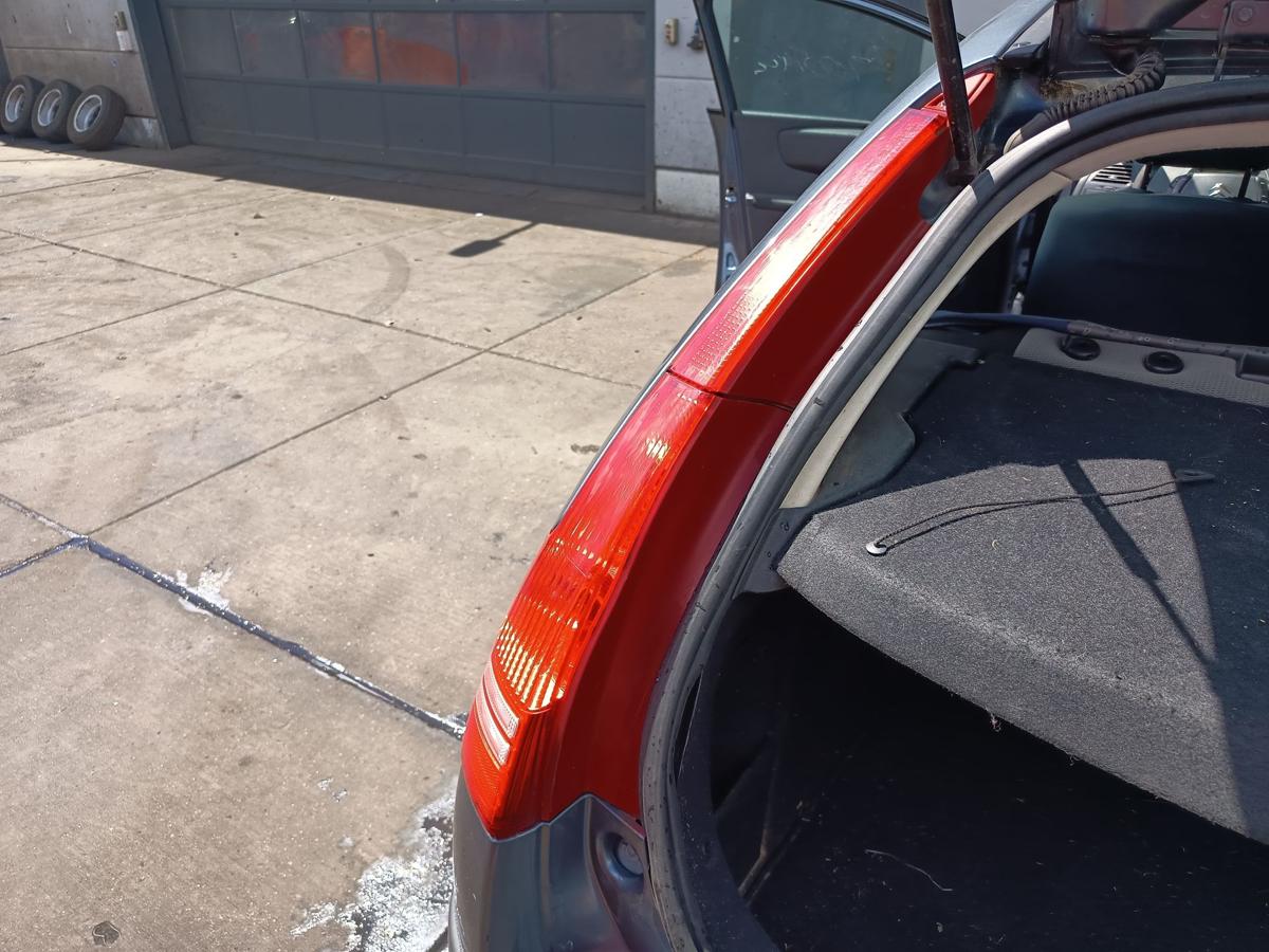 Citroen C4 5t&uuml;rig original R&uuml;ckleuchte links Heck Schlusslicht Bj 2007