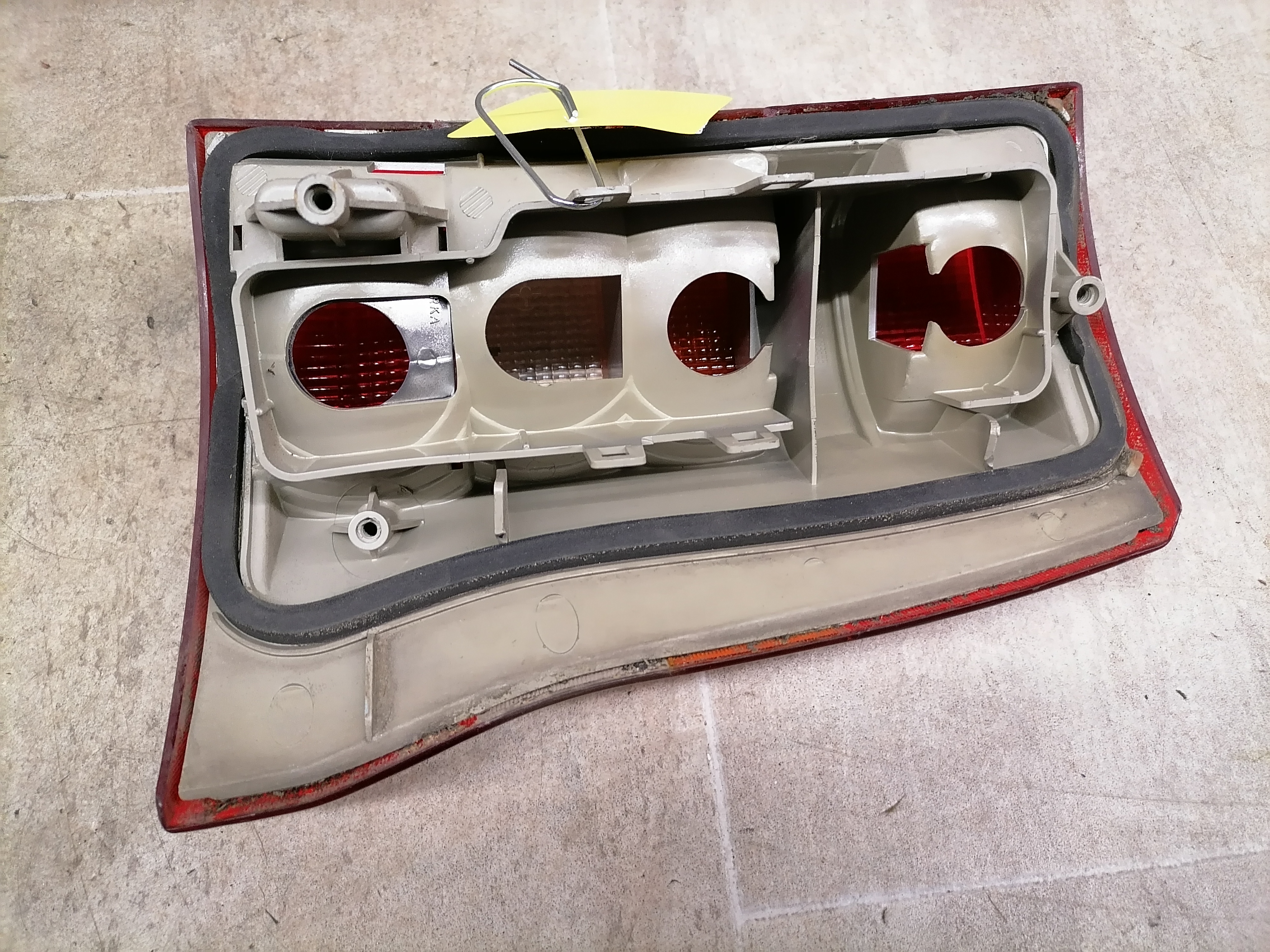 Opel Astra (F) Caravan Bj. 1994 R&uuml;ckleuchte links Heckleuchte Kombi Schlussleuchte