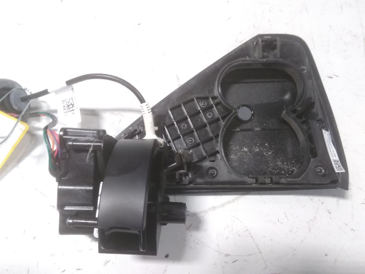 Tesla Model Y original Ladeklappe Blende Reflektor Seitenteil links Bj.2023