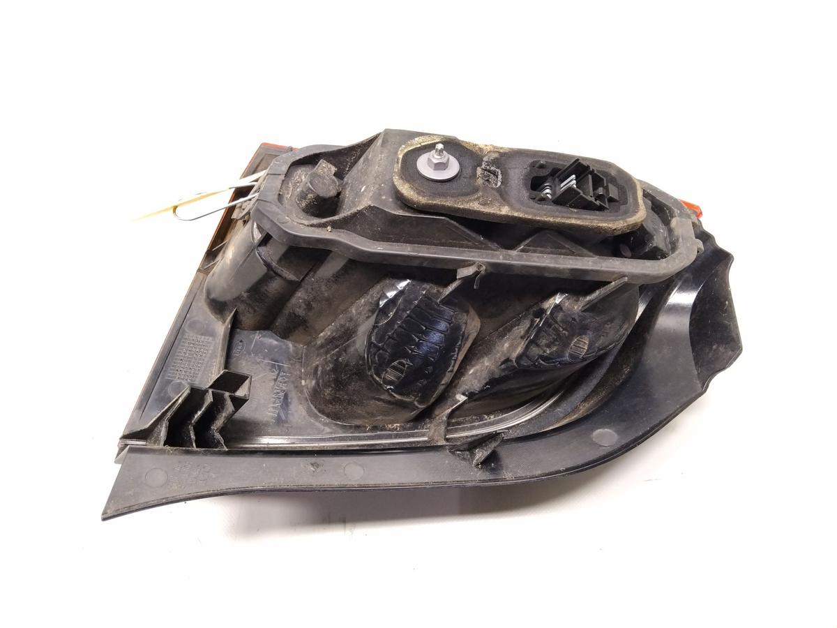 Renault Twingo 2 original Rückleuchte Heckleuchte rechts BJ2011