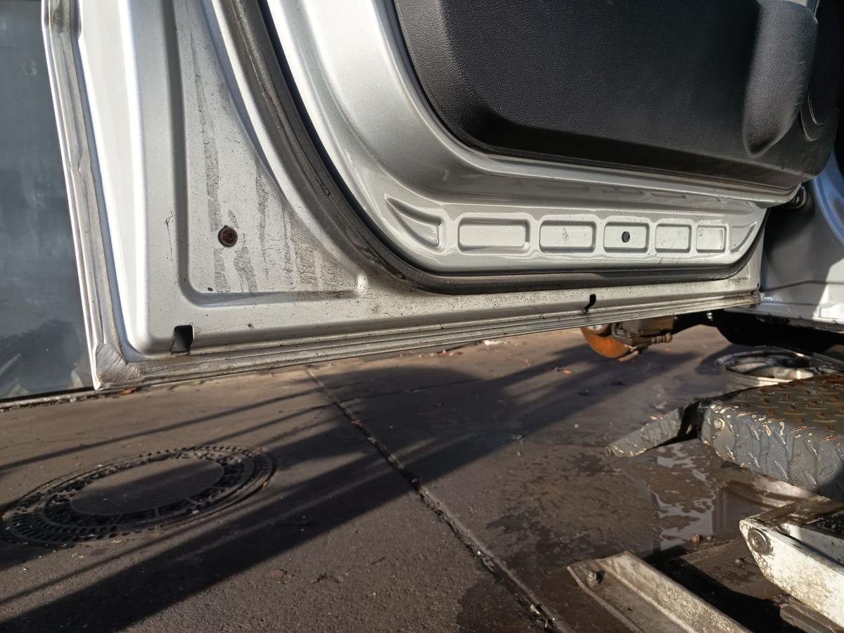 Mercedes A-Klasse W169 original Tür vorn links Fahrertür 761 Silber Bj 2007