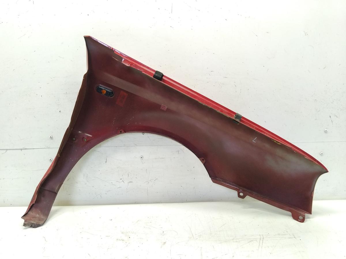 VW Vento Kotfl&uuml;gel vorn links ovaler Seitenblinker LY3D Tornadorot BJ1993