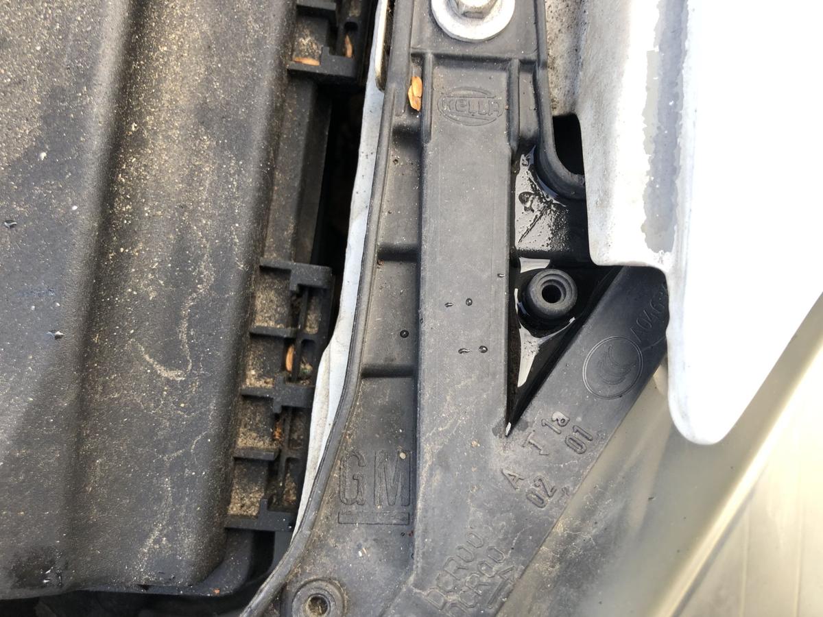 Opel Astra H GTC Scheinwerfer links Xenonscheinwerfer Tr&uuml;b OEM Hella Lampe