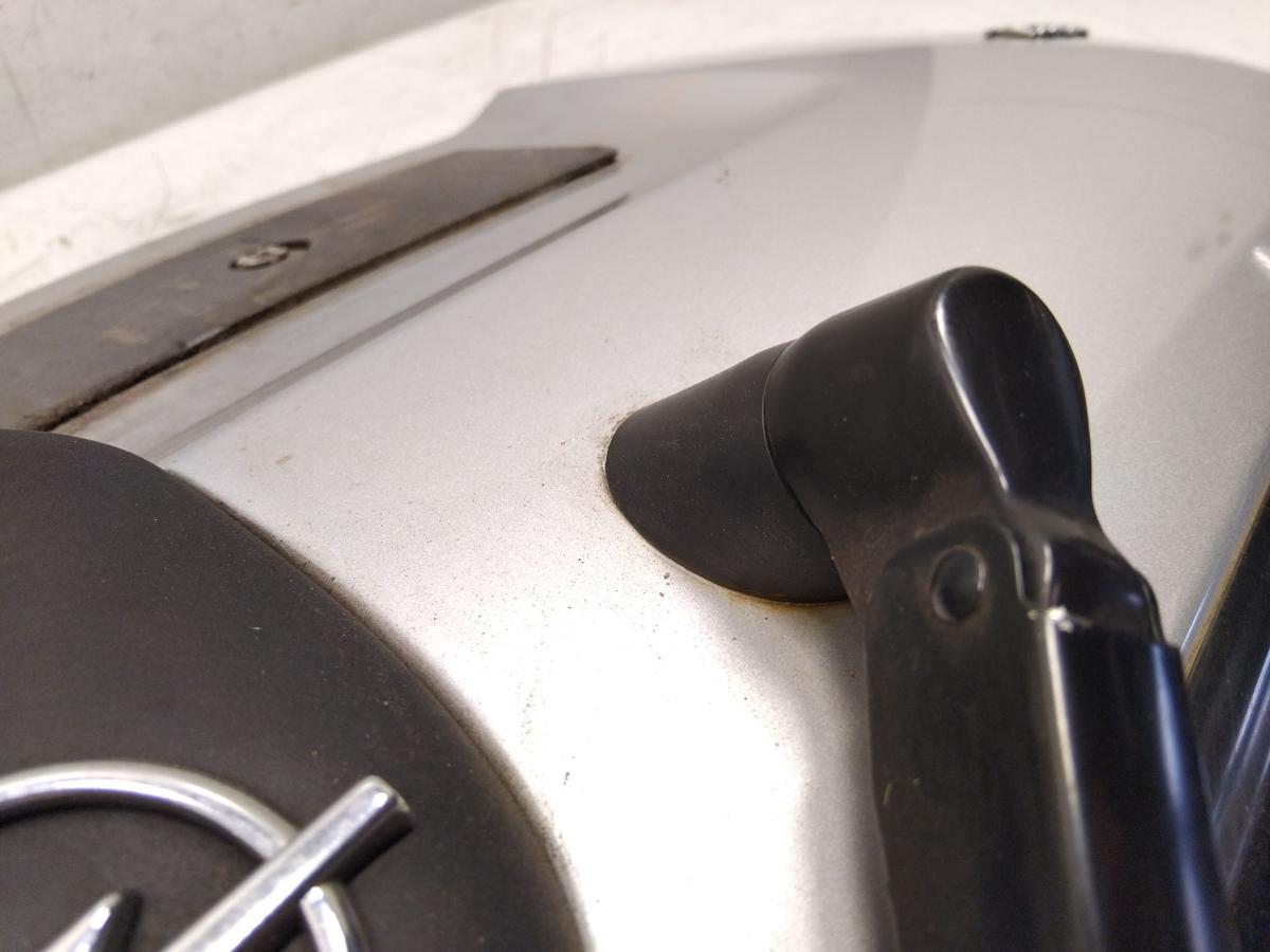 Opel Corsa B original Heckklappe Z147 Starsilber mit Heckscheibe 3t&uuml;rig BJ1998