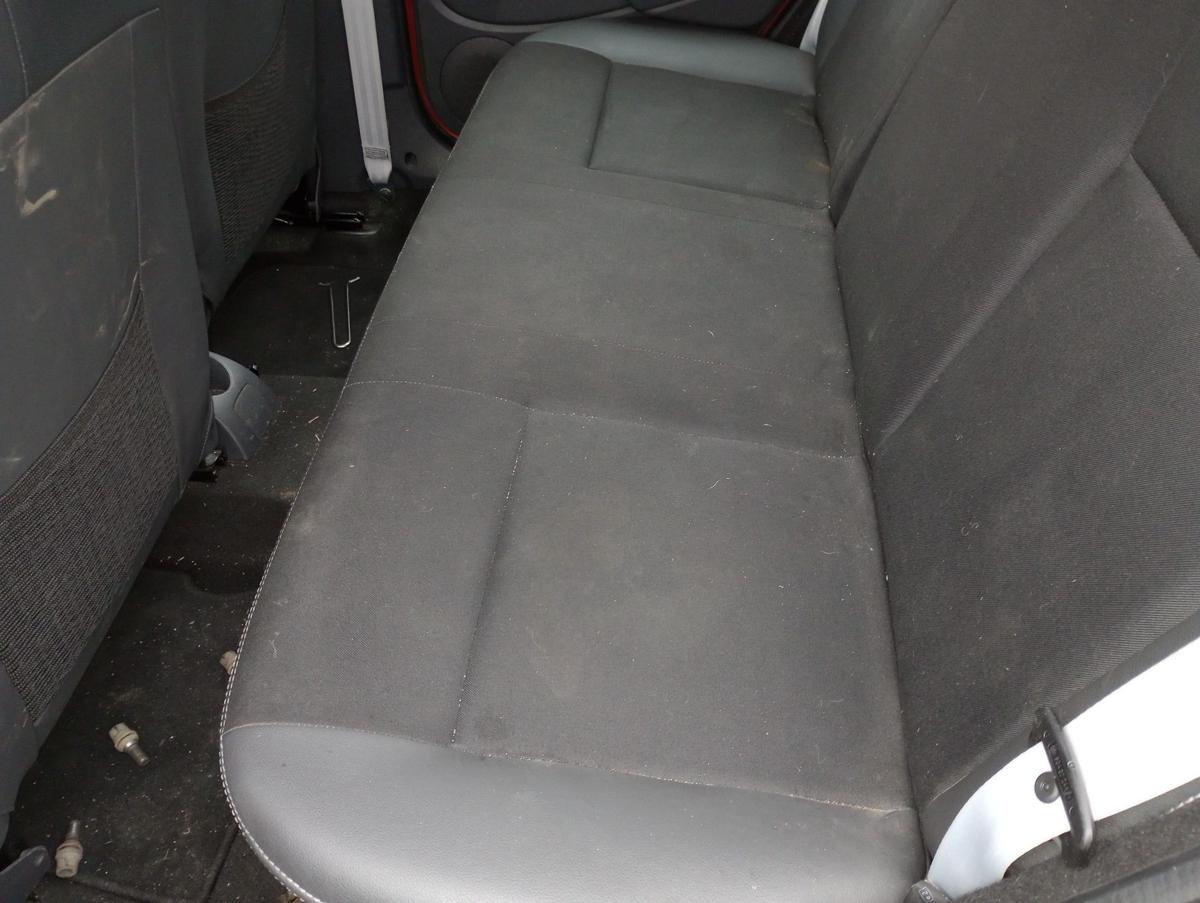 Dacia Sandero I Stepway orig Rücksitzbankd Teilleder geteilt schwarz grau Bj 12