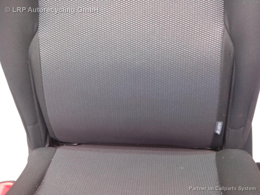 Toyota Corolla Verso BJ2006 Sitz hinten links ISOFIX