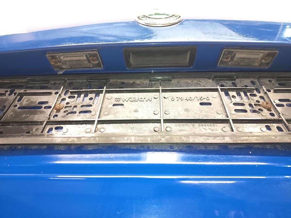 Skoda Fabia 6Y Limo ab 2005 original Heckklappe mit Scheibe LF5K Dynamic Blue